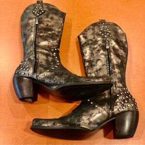 ELECTRA vintage 90’s boots. All stones intact. Gorgeous colors. Size 10